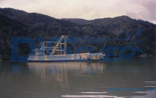 高压水射流挖泥船